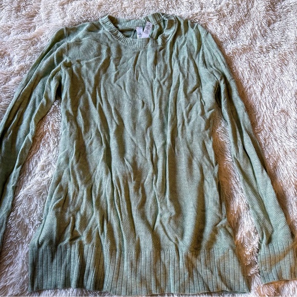 Lululemon long sleeve open back - Picture 1 of 6